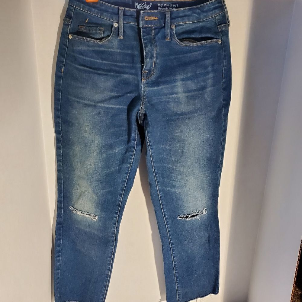 Straight leg cropped jeans
